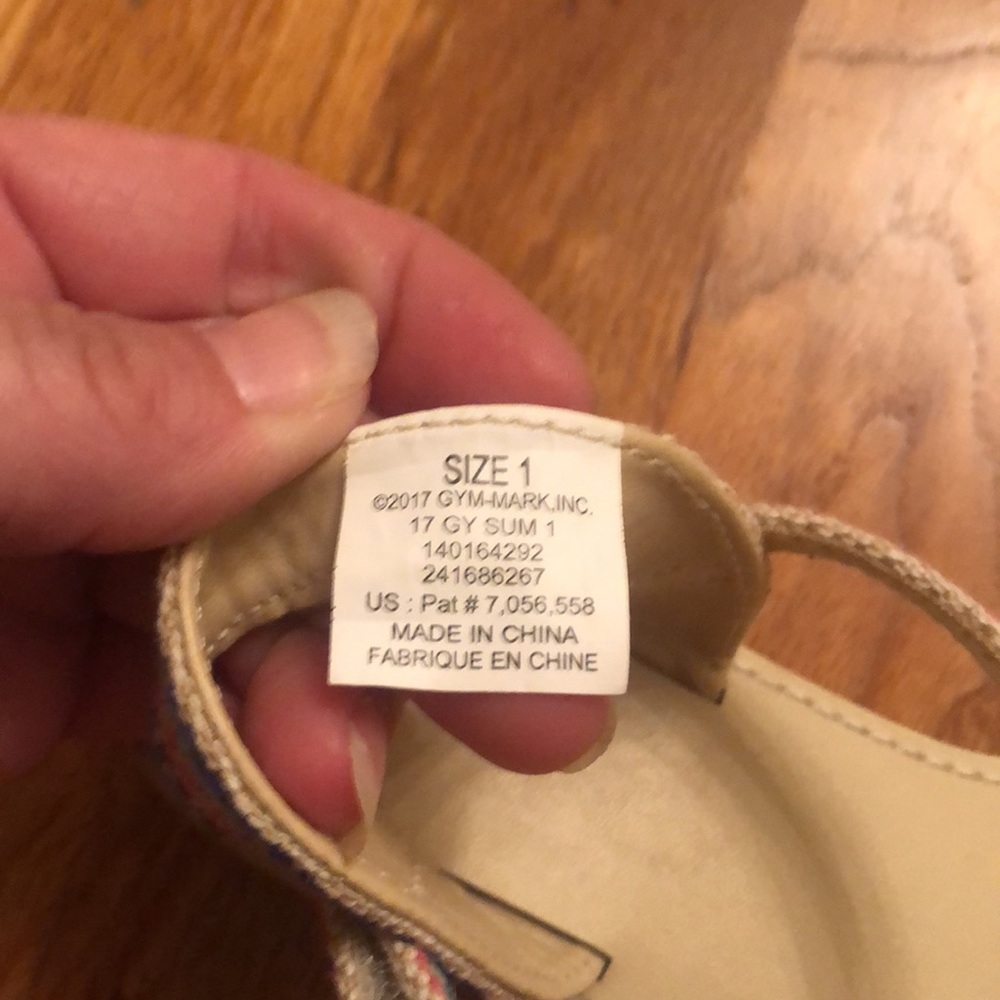 Sandals - Picture 3 of 3